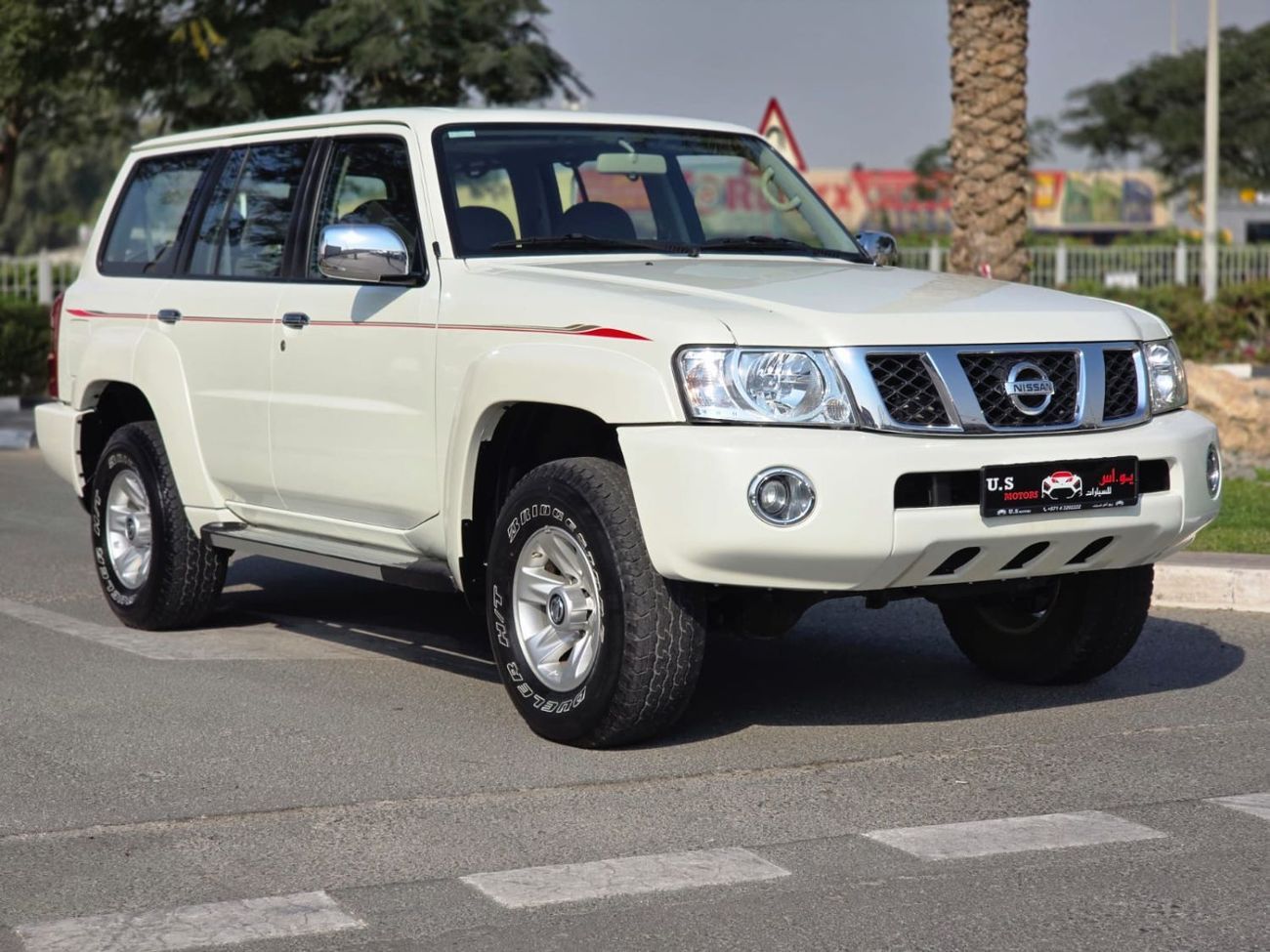Nissan Patrol Safari Safari 4.8L A/T 2022 GCC ROSTAMANI ARABIAN AUTO  LOW MILEAGE IN MINT CONDITION