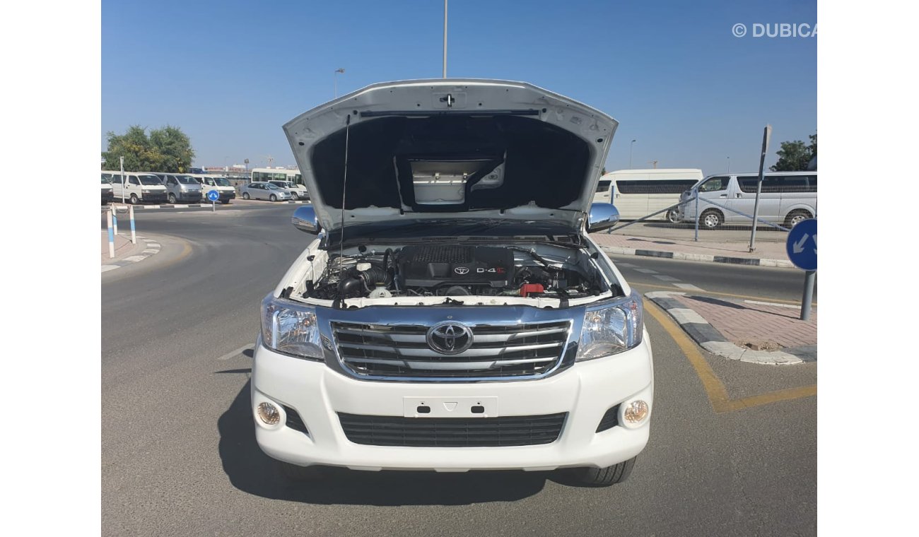 Toyota Hilux DIESEL 3.0L AUTOMATIC RIGHT HAND DRIVE (EXPORT ONLY)