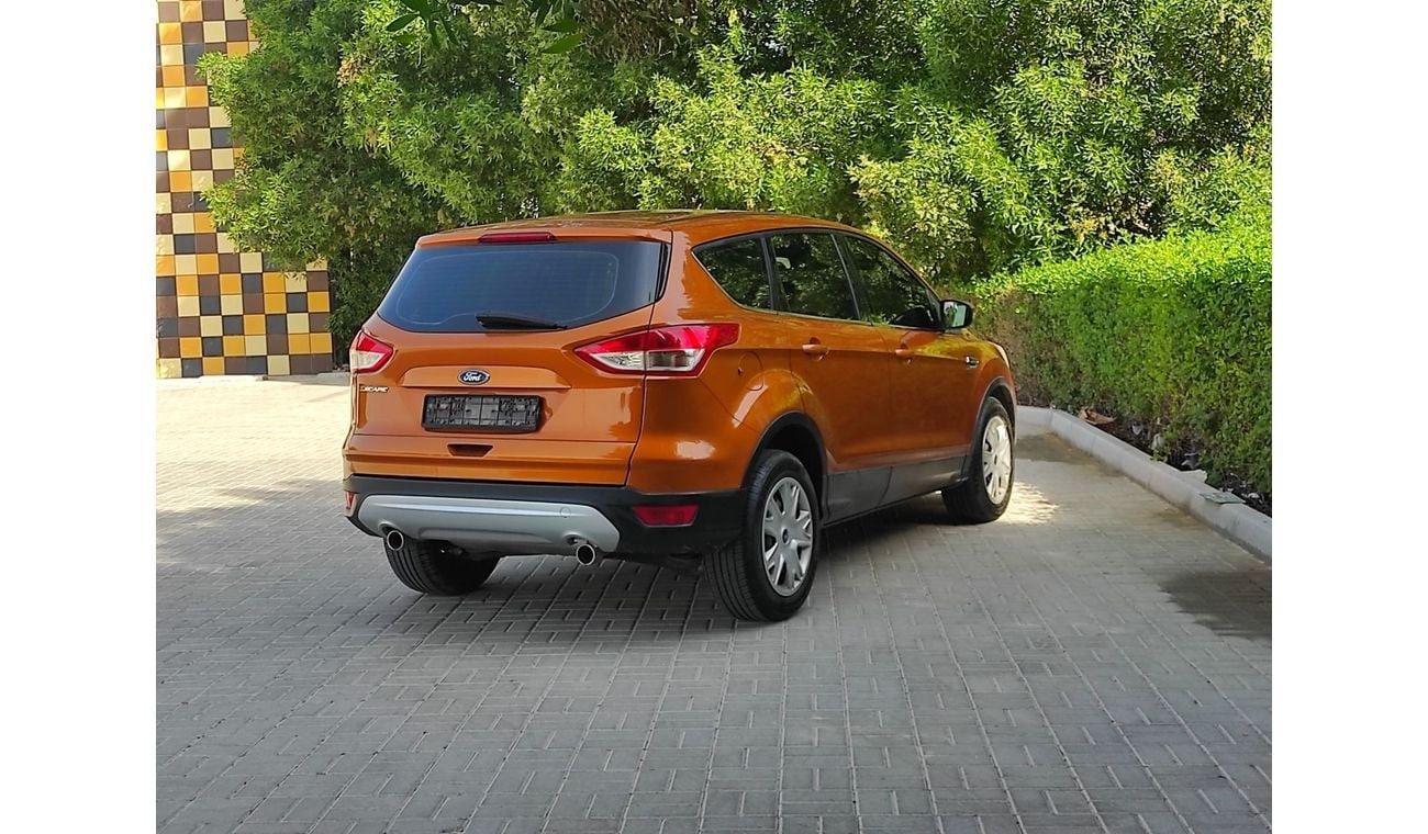 Ford Escape Ford Escape 2015 Gcc full automatic