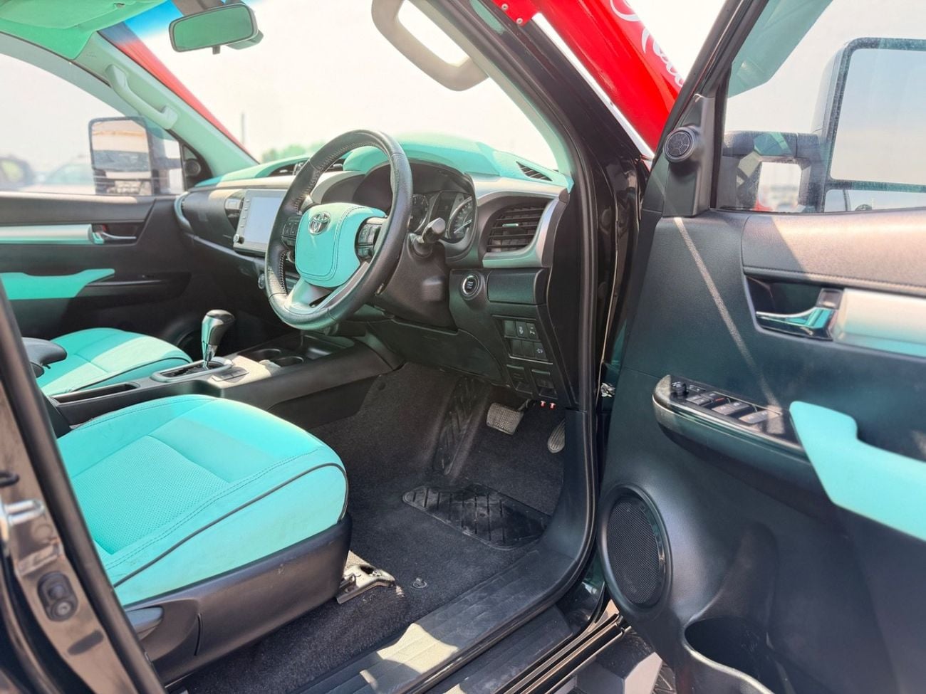 تويوتا هيلوكس GLX 2.7L Double Cab Utility 4WD A/T