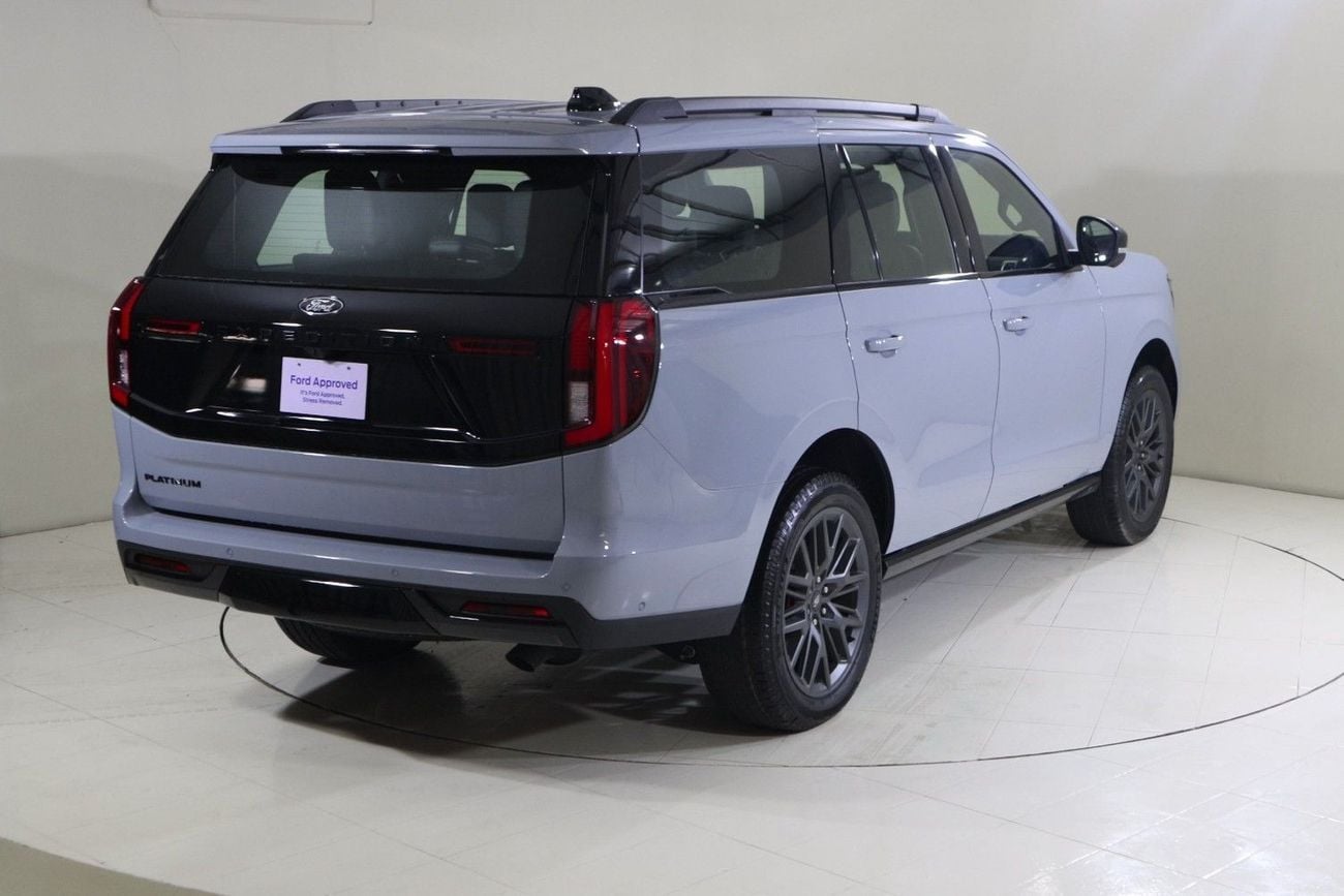 Ford Expedition SP3425 STEALTH /FREE Insurance + Registration/ AL TAYER MOTORS AL QOUZ SHOWROOM