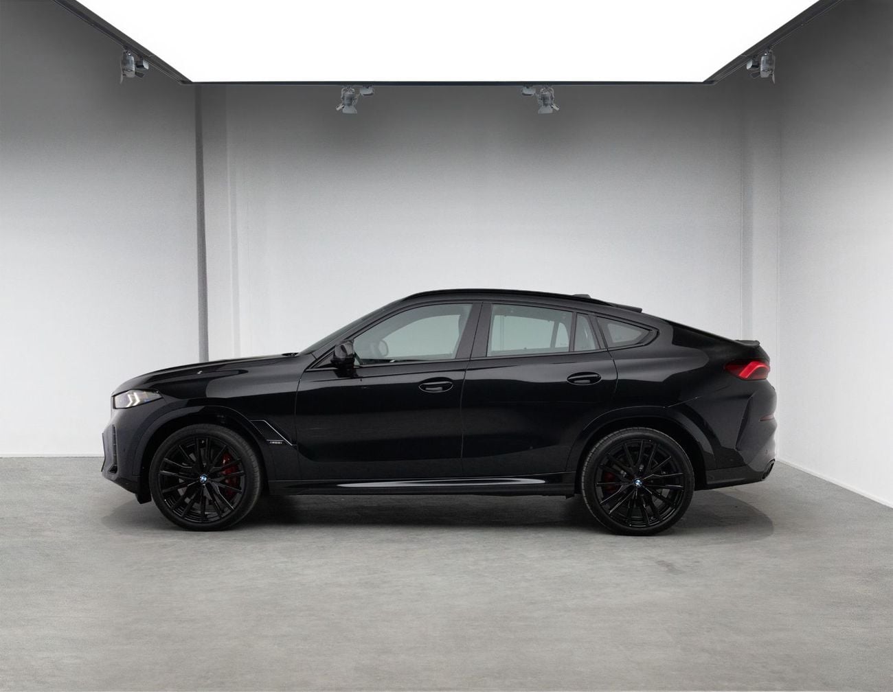بي أم دبليو X6 M60i LUXURY