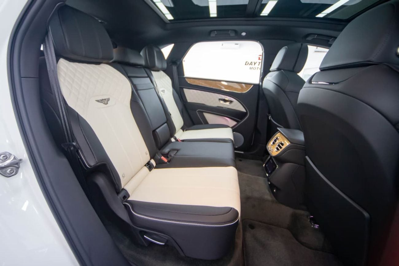 بنتلي بينتايجا Bentayga 4.0T