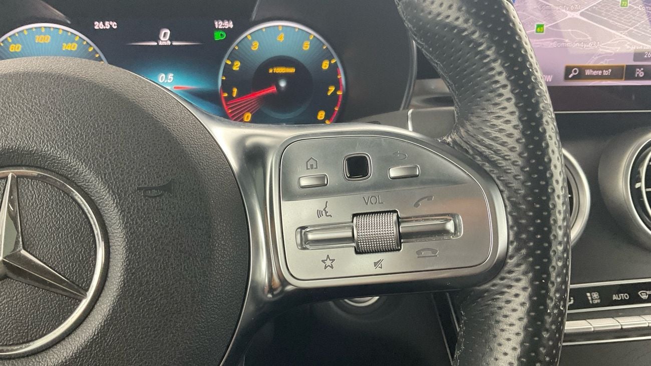 Mercedes-Benz GLC 300 Premium + 2.0L Premium + | Guaranteed Warranty | 0 Down Payment