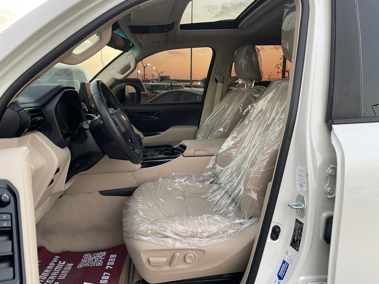 تويوتا لاند كروزر Toyota landcruise 2022MODEL GXR 4.0L Engine Colour white Transmission Automatic Interior.Begie Fuel.