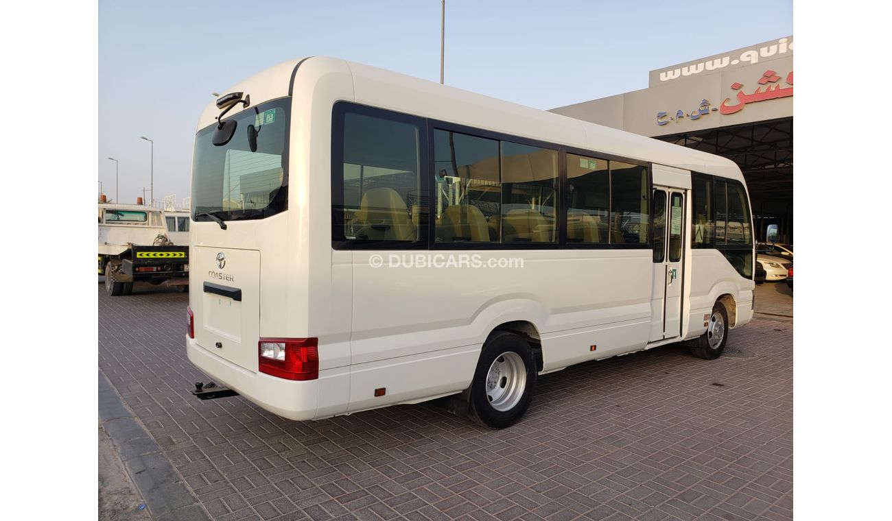 Toyota Coaster M/T 2.8L V4 WHITE 2019 (LOT# 6005111)