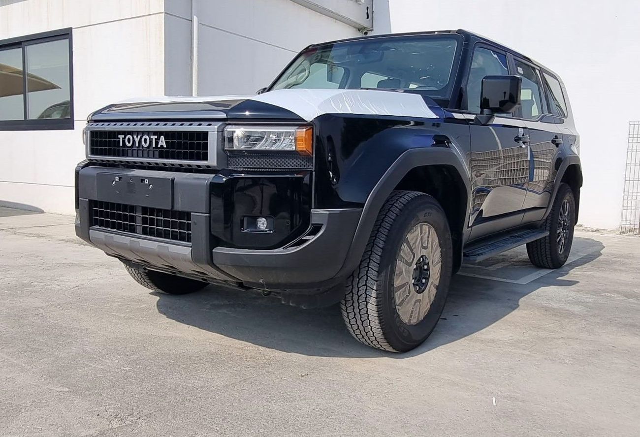 Toyota Prado TOYOTA PRADO 2.8L DIESEL 4X4 WITH LEATHER SEATS MY 2025