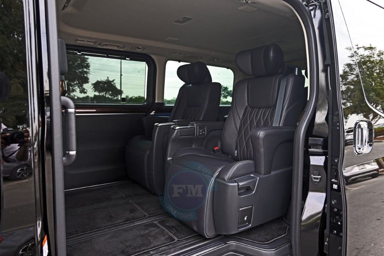 Toyota Granvia Premium V6 3.5L Petrol Automatic