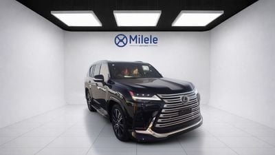 Lexus LX600 .