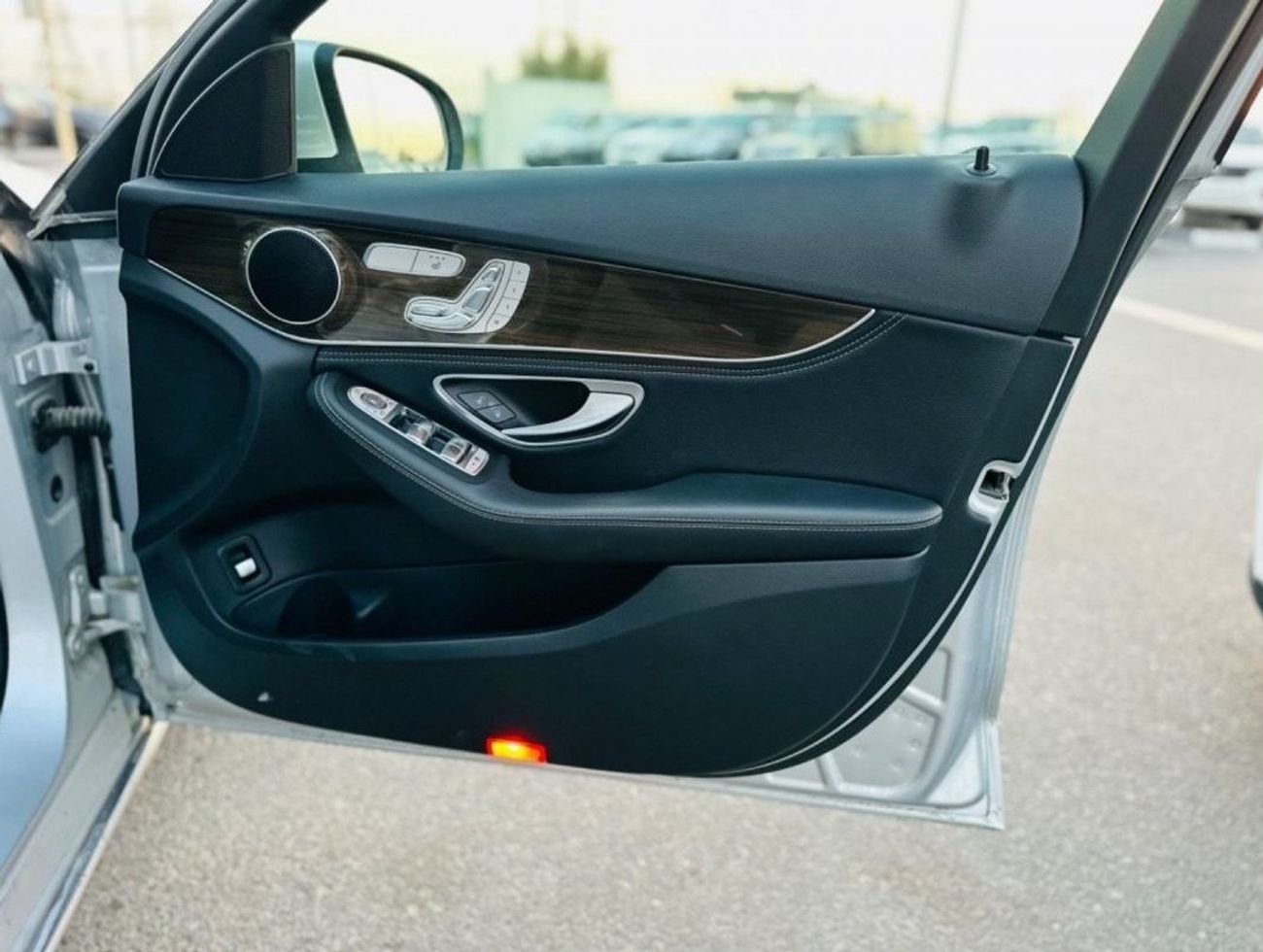 Mercedes-Benz C 200 Right hand drive