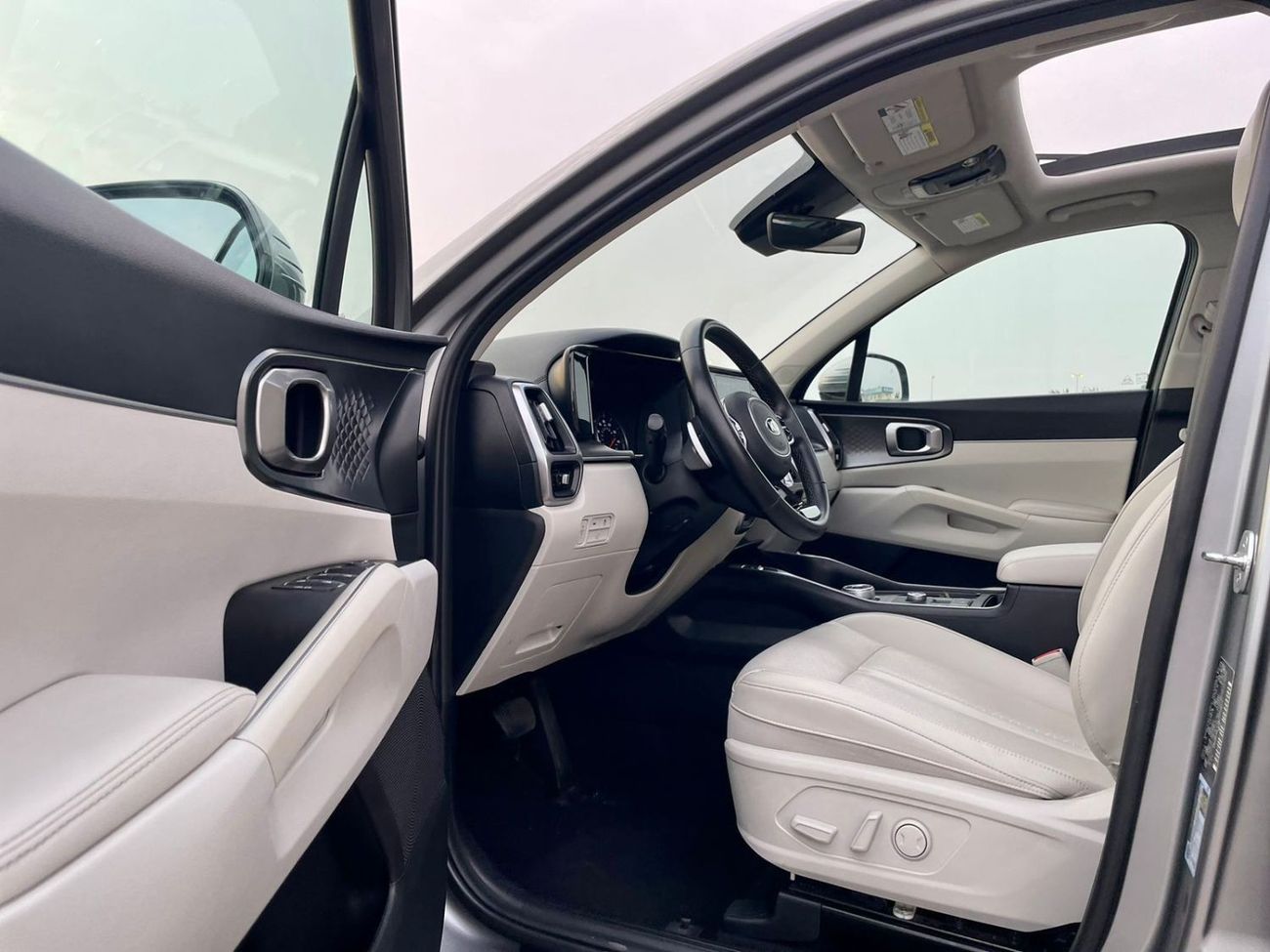 Kia Sorento 2021 Kia Sorento EX 1.6L Turbo V4 Hybrid Fuel Full Optiom Panoramic View - 7 Leather Seats With Rada