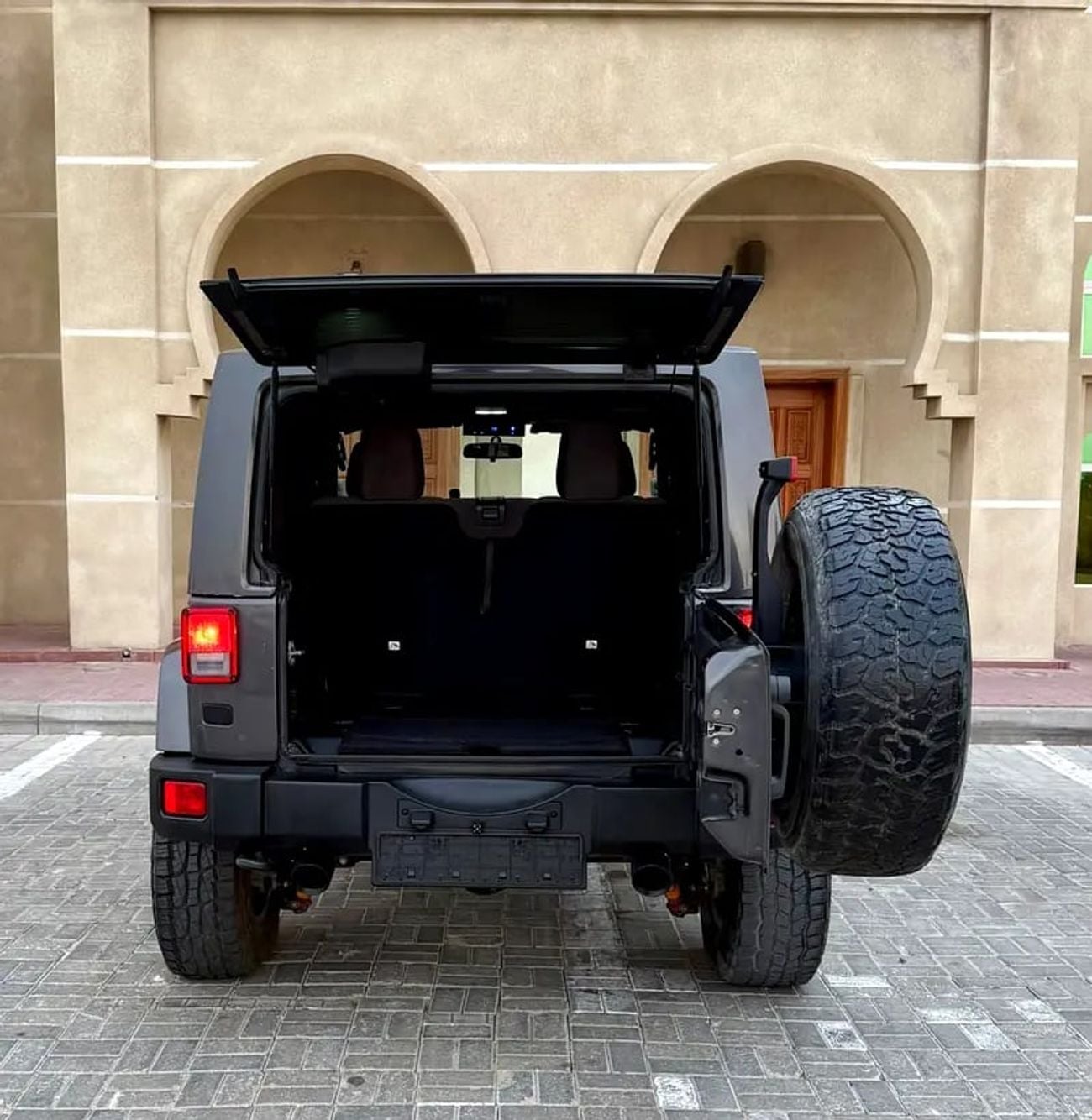 Jeep Wrangler SPORT - American Specs - Excellent Condition