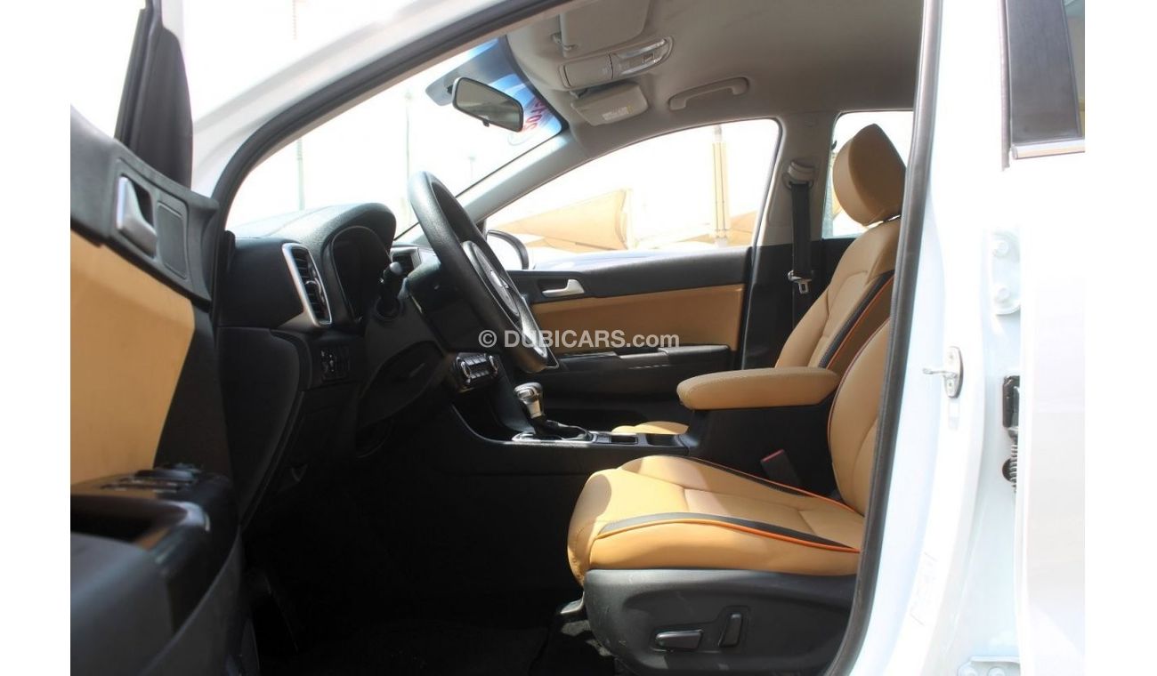 Kia Sportage EX ACCIDENTS FREE - GCC - ORIGINAL PAINT - PERFECT CONDITION INSIDE OUT - ENGINE 1600 CC