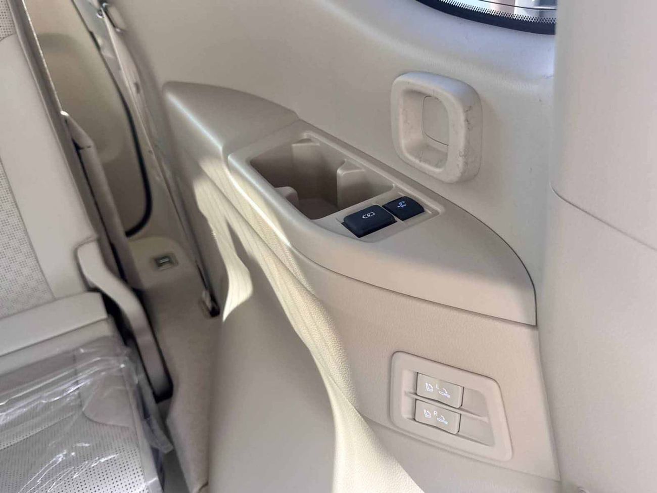 Toyota Land Cruiser 2024 (RIGHT HAND DRIVING) LAND CRUISER 300 ZX 3.5L PETROL 7-SEATS BRAND NEW 0KM FOR EXPORT ONLY