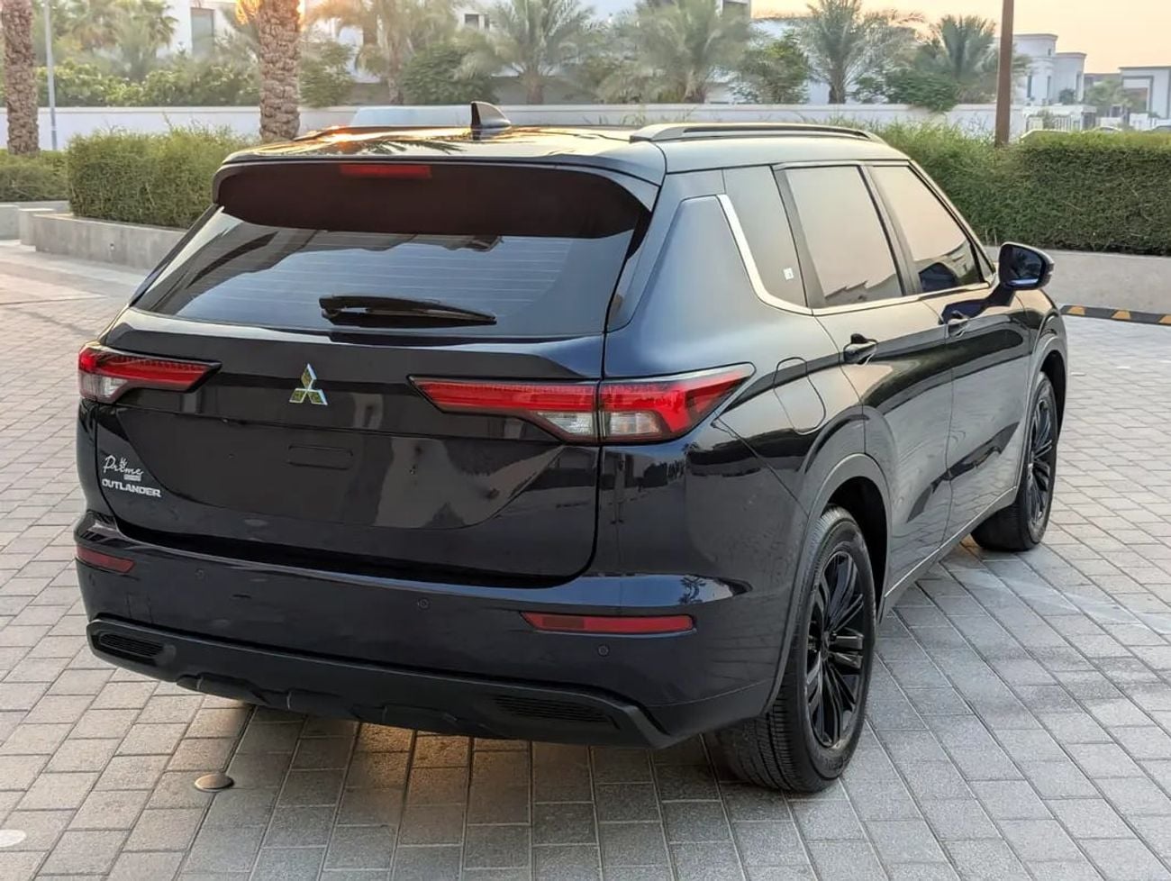 Mitsubishi Outlander PREMIUM 2024 GCC Specs Exterior and Interior Excellent Condition