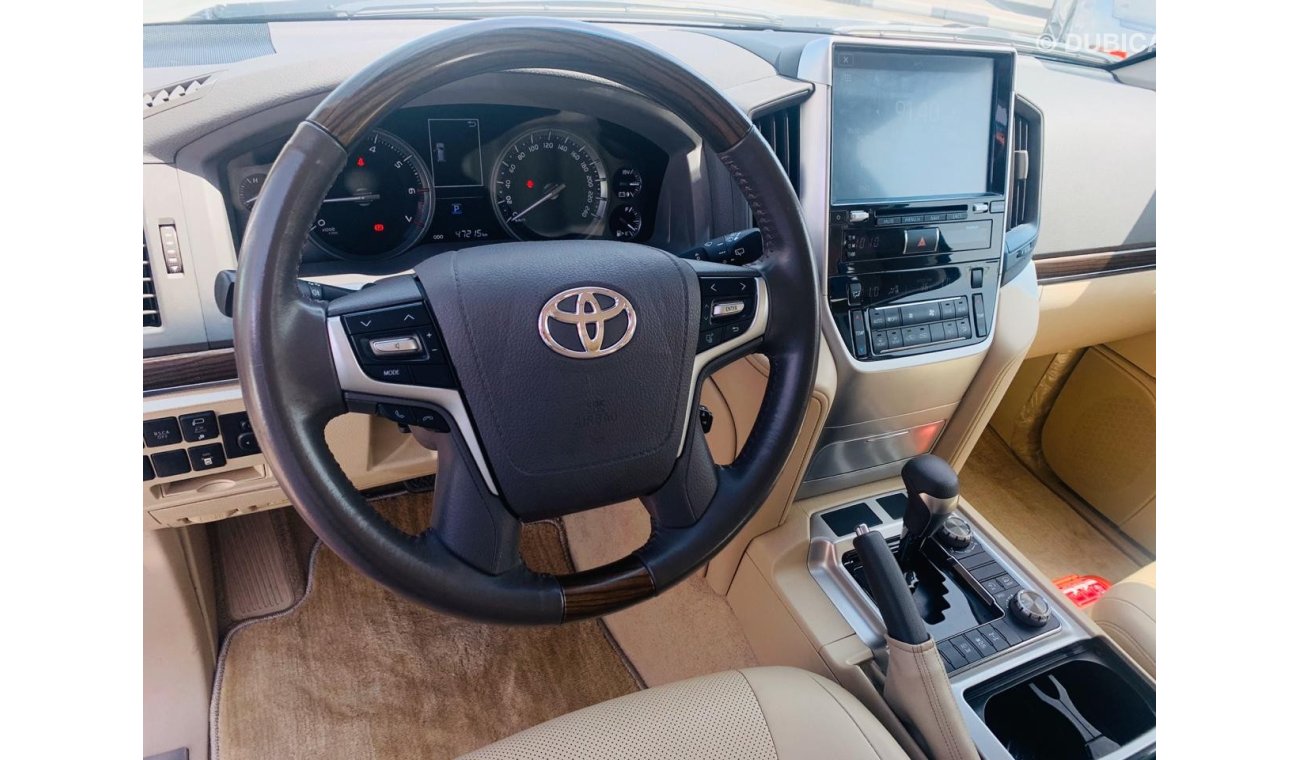 Toyota Land Cruiser GRANDTOURNING GXR V8