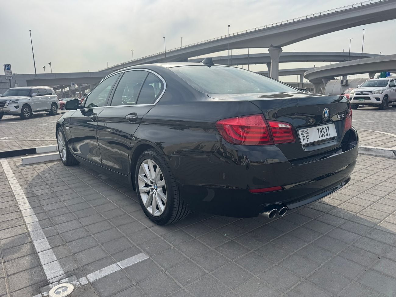 BMW 530i
