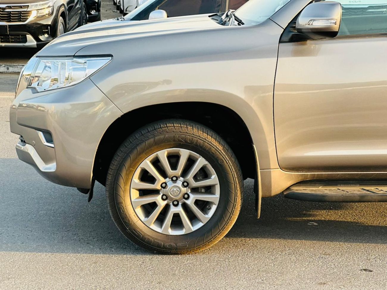 Toyota Prado VXR 2.7L AWD