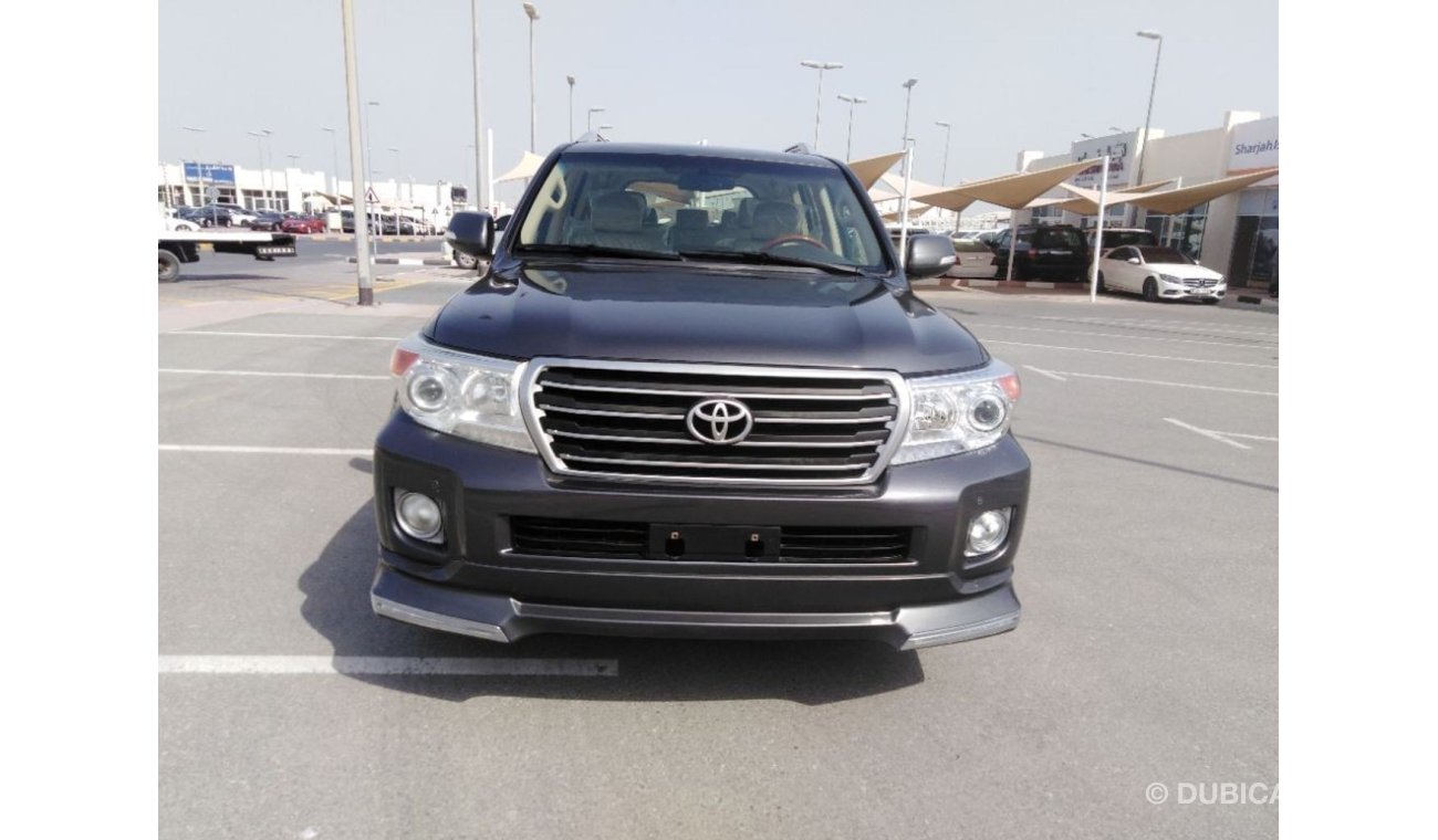 Toyota Land Cruiser 2015 GXR Gcc,,,, Sunroof,,,,, free accedant,,,, for sale