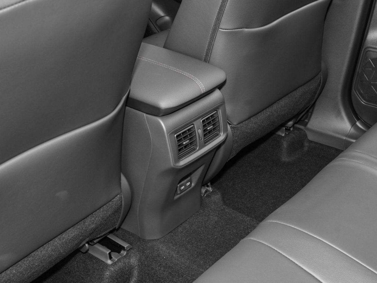 Toyota Wildlander TOYOTA WILDLANDER 2.0L 4WD FULL OPTION