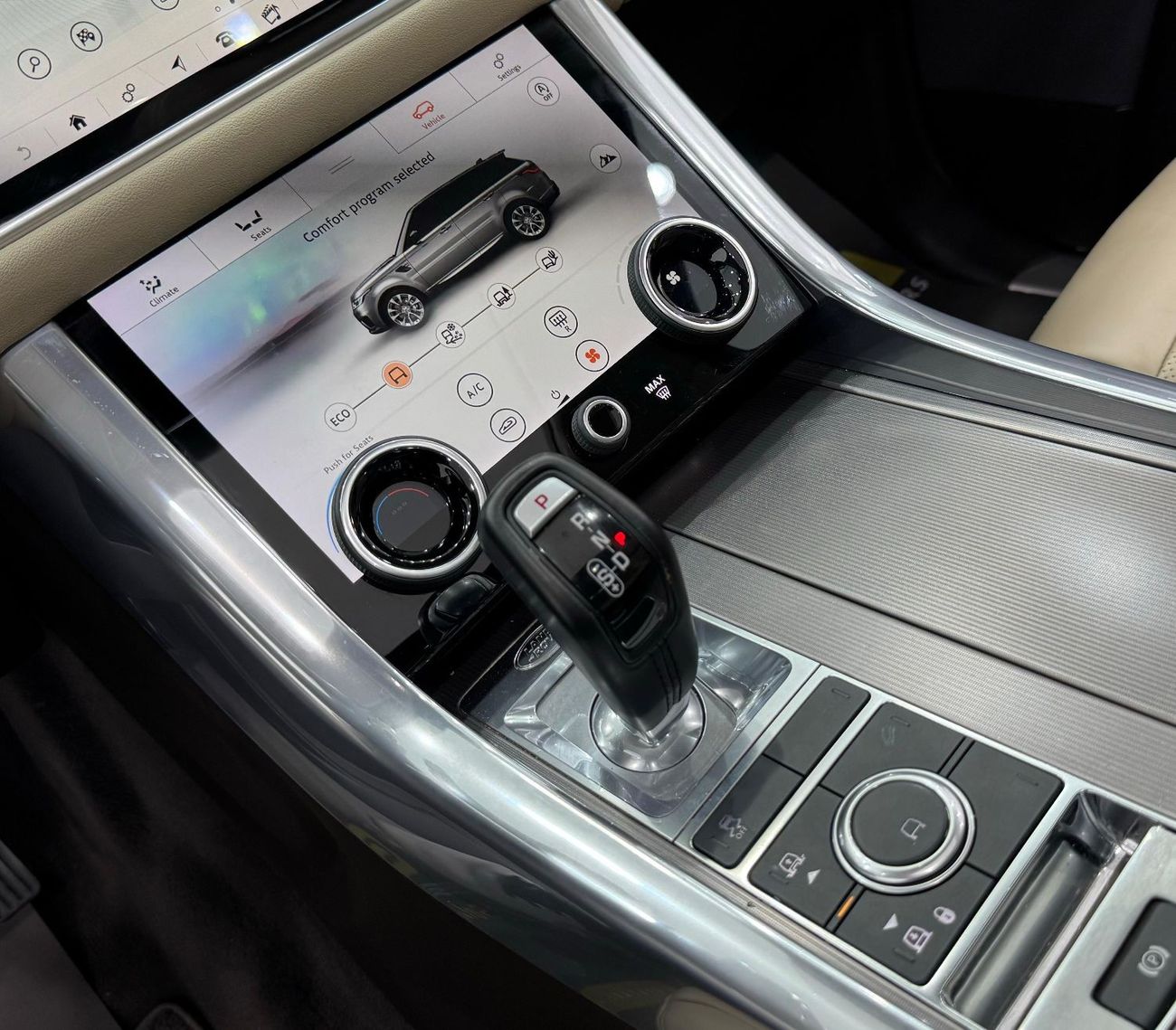 Land Rover Range Rover Sport 2019 Range Rover Sport HSE Dynamic V6, Warranty, Full Range Rover Service History, GCC