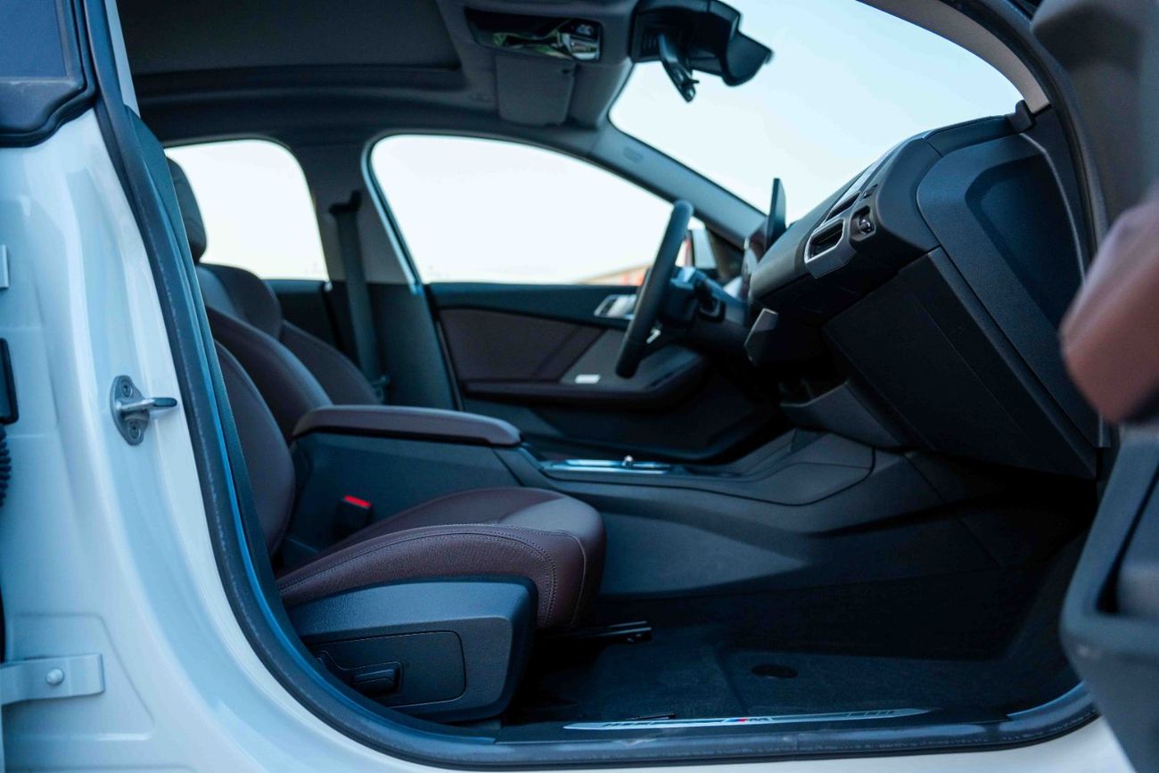 BMW 225L BMW 225L 2025 1.5L petrol Transmission Automatic  360 Camera White outside