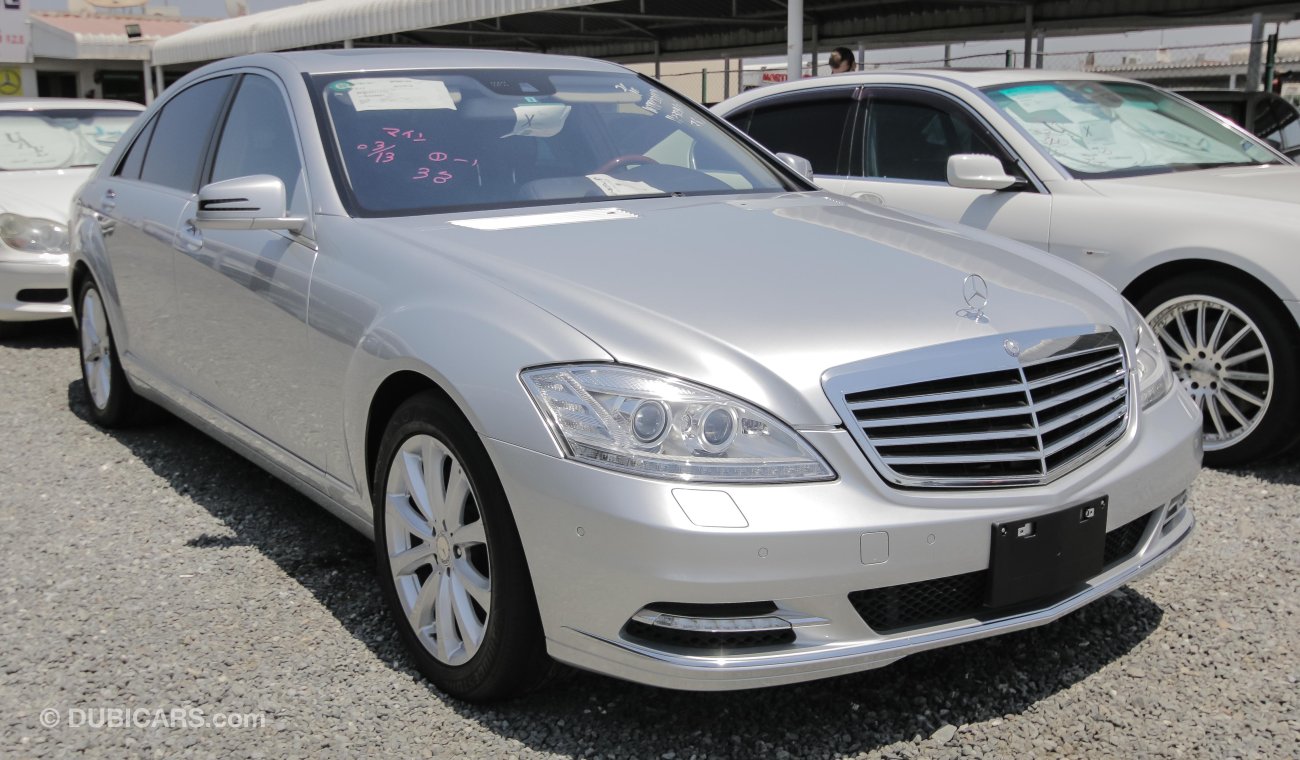 Mercedes-Benz S 550