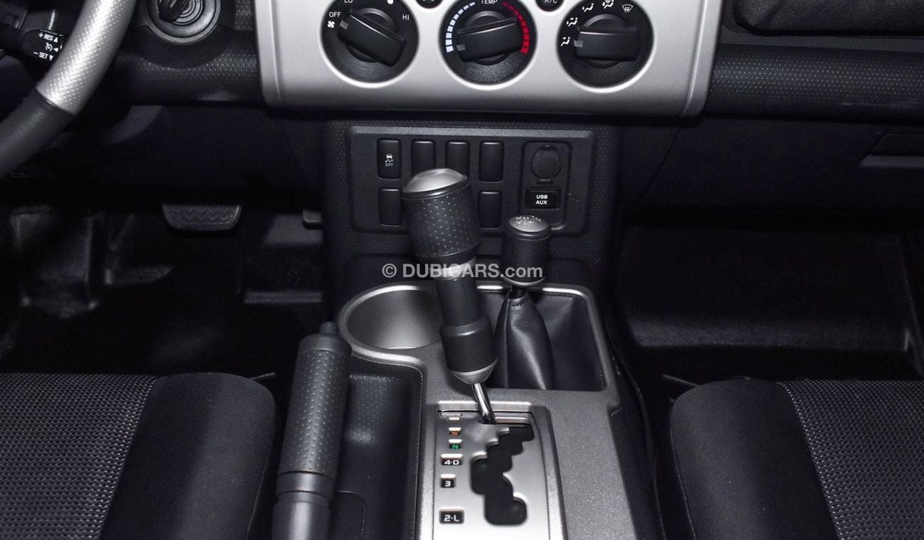 تويوتا إف جي كروزر VXR