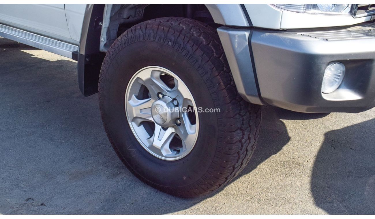 Toyota Land Cruiser Pick Up V8 1VD engine Diesel turbo clean car