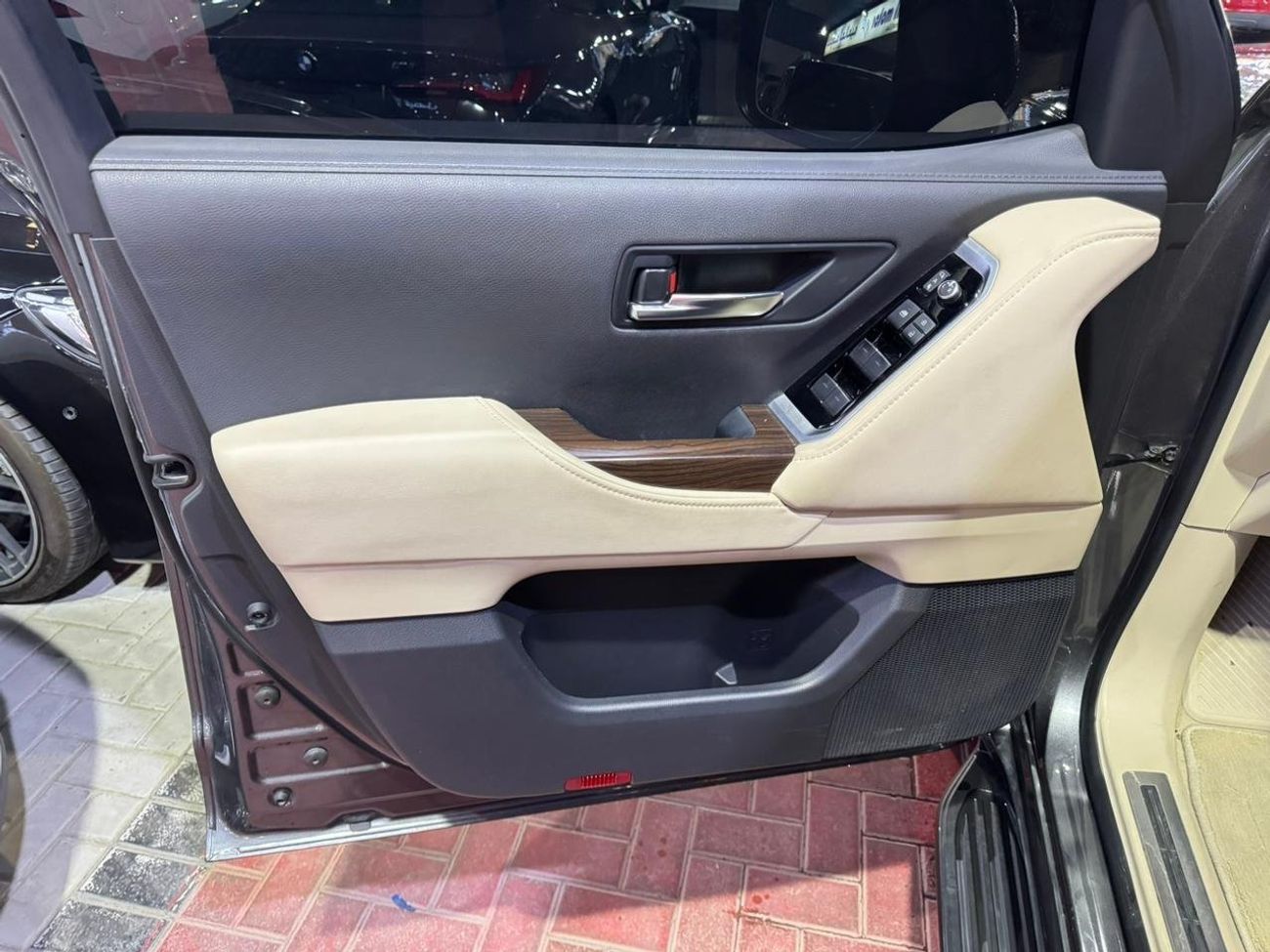 تويوتا لاند كروزر 2024 GXR Twin Turbo 3.5L Engine Full Option Very Clean And Perfect Condition