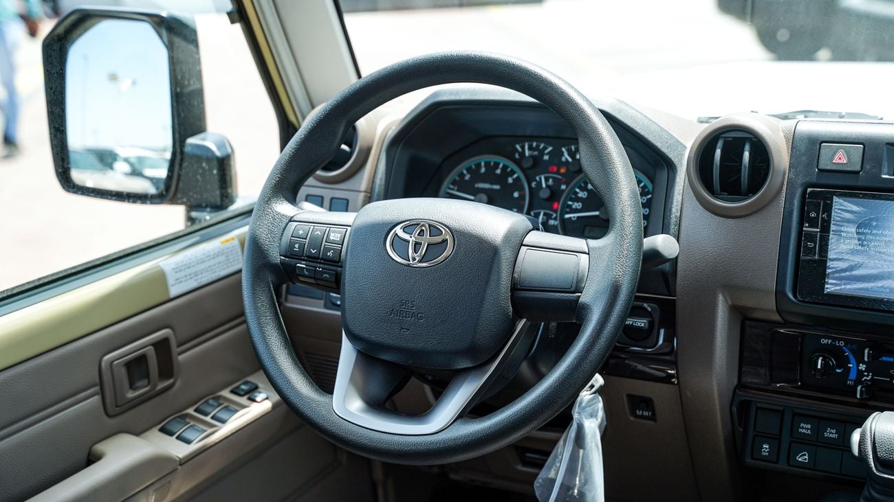 تويوتا لاند كروزر بيك آب