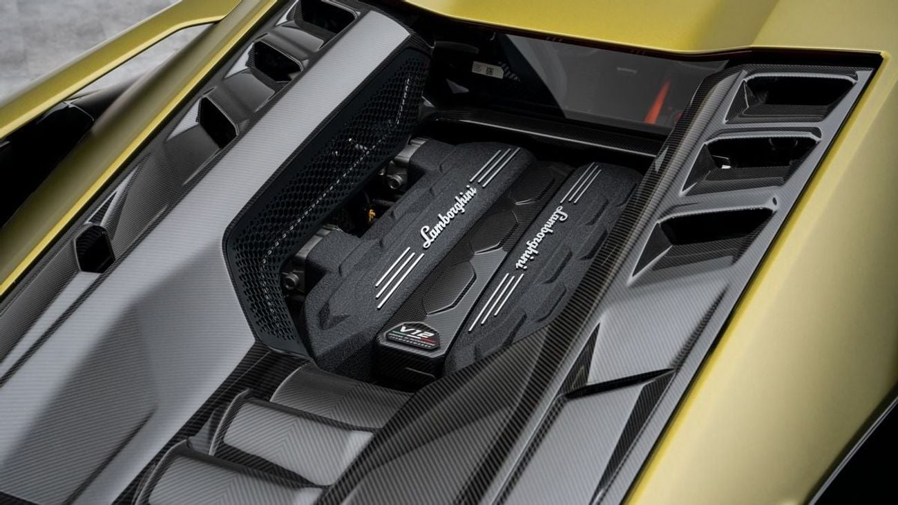 Lamborghini Revuelto - 2025 - GCC - Under 5 Year Warranty and Service Contract