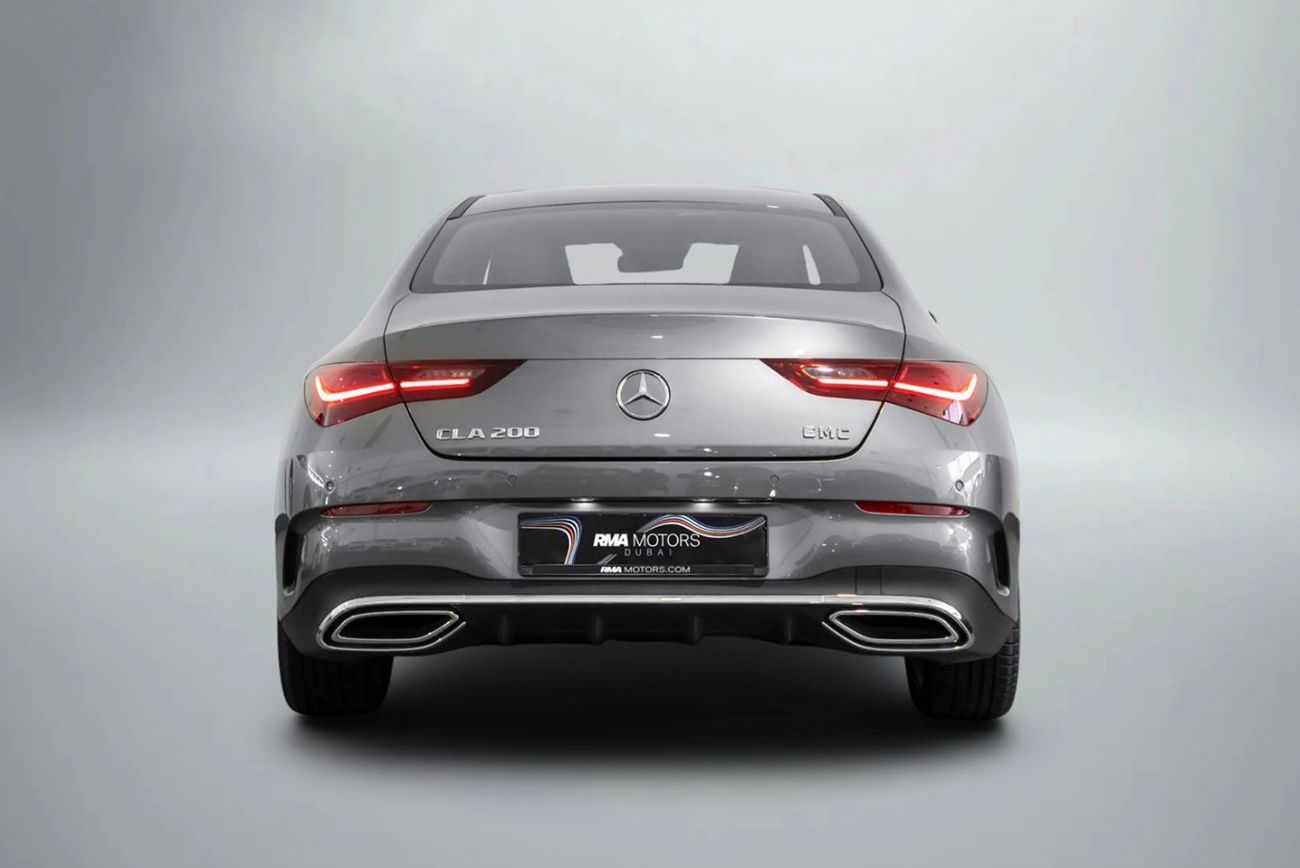 Mercedes-Benz CLA 200 Premium 2.0L Premium 1.3L