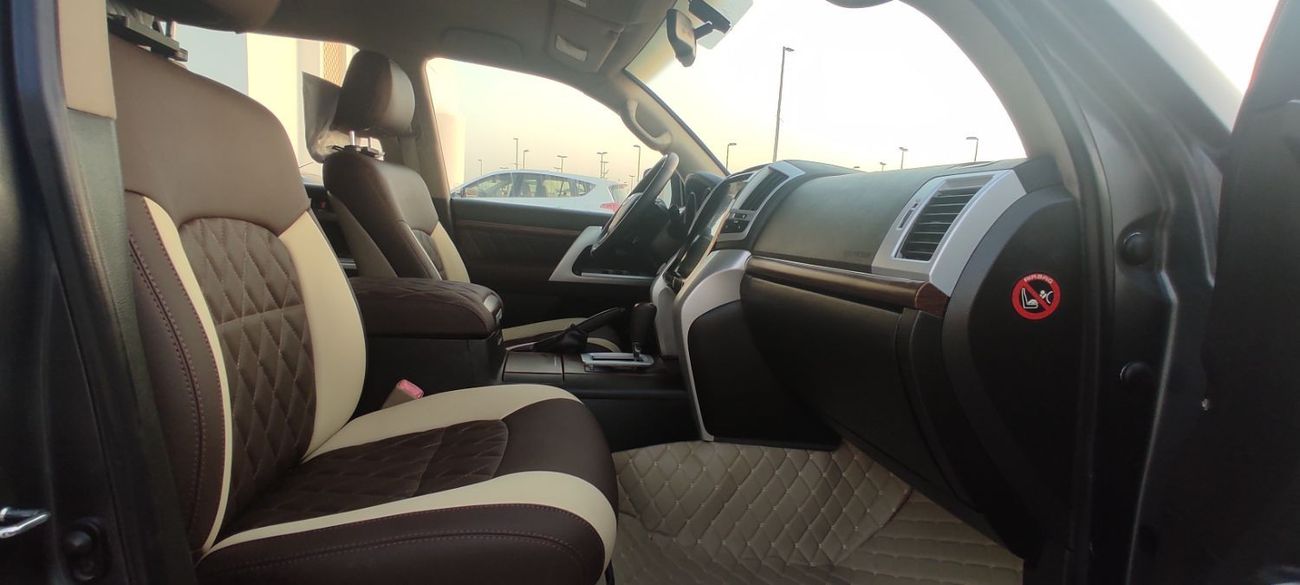 تويوتا لاند كروزر