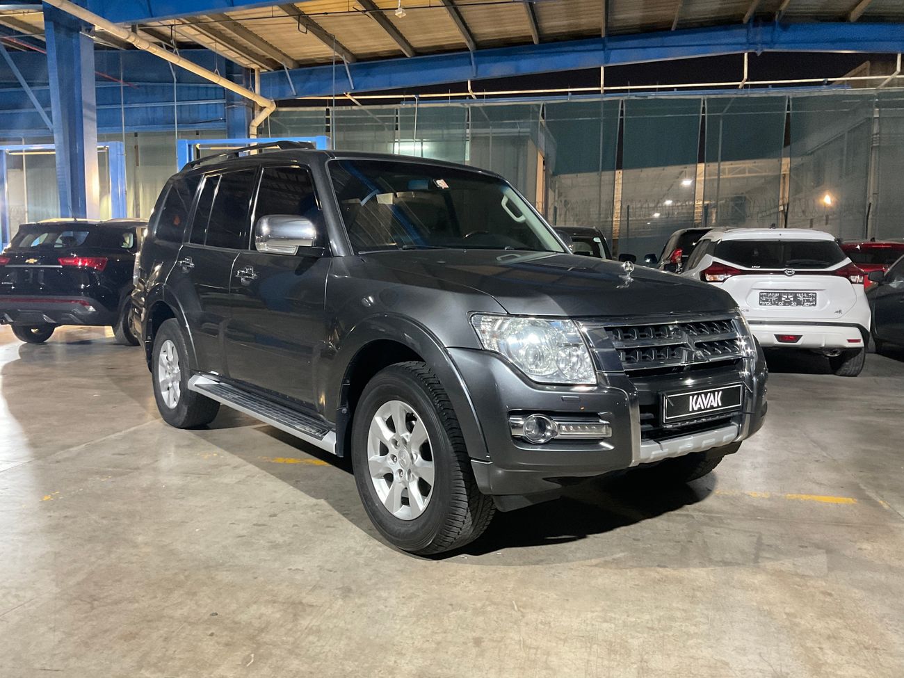 ميتسوبيشي باجيرو GLS Highline | شامل الضمان | 0 ﺪﻔﻋﺓ ﺃﻮﻟﻯ