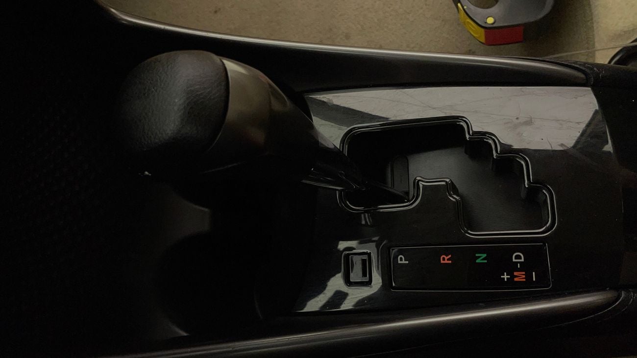 تويوتا يارس SE 1.5 | بدون دفعة مقدمة | اختبار القيادة في المنزل