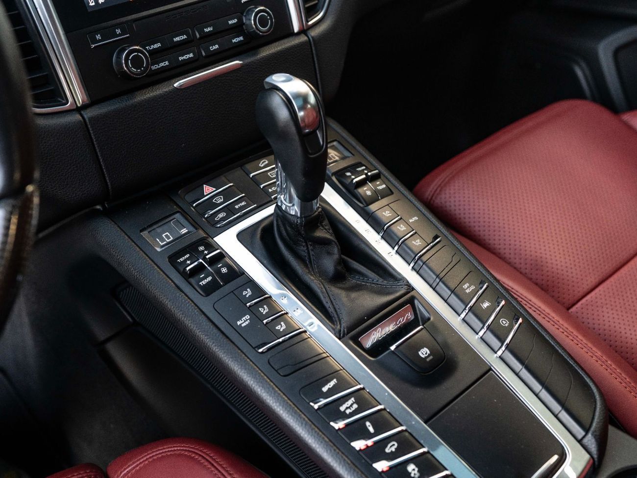 Porsche Macan S 3.0L (340 HP)