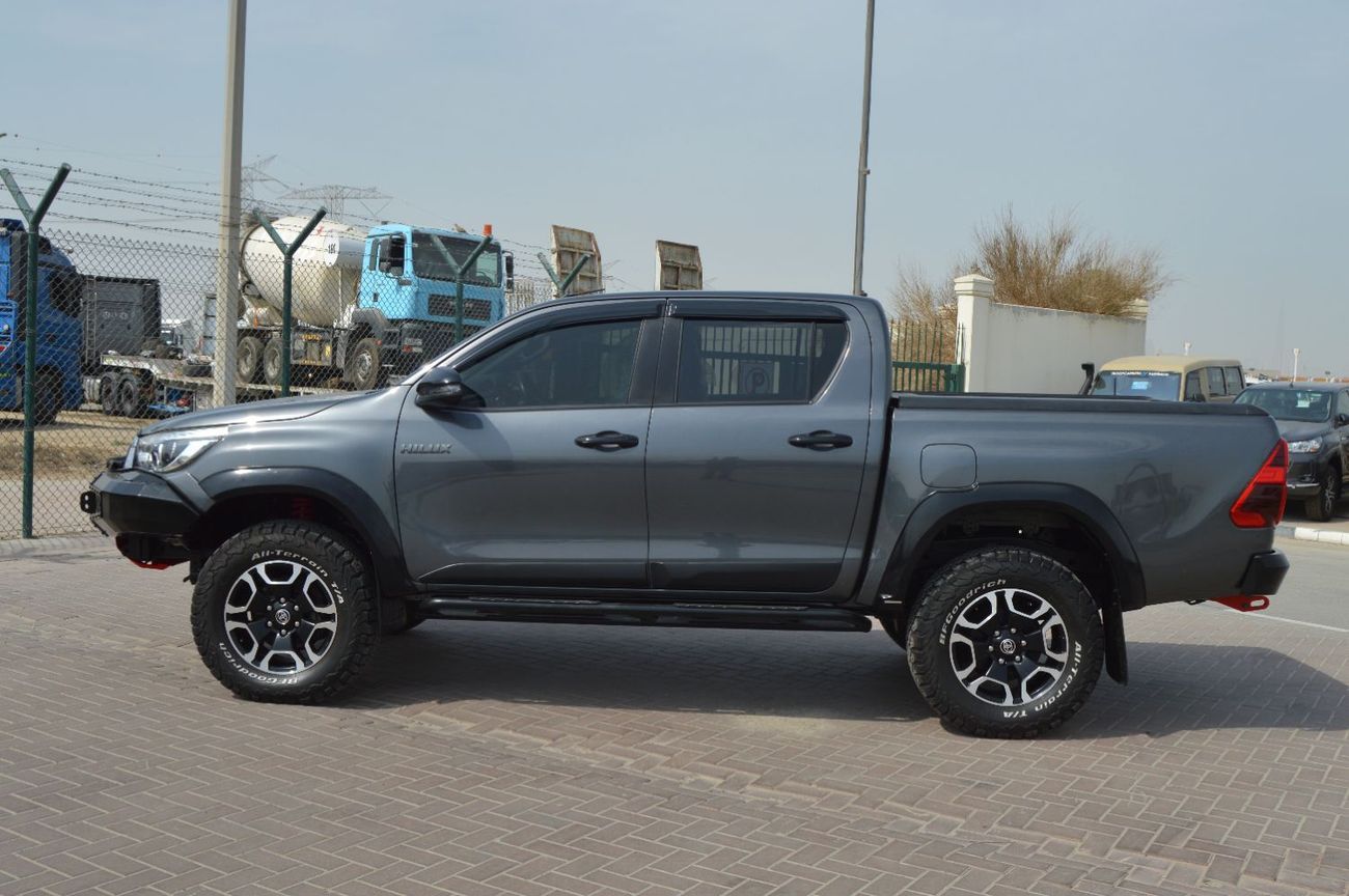 تويوتا هيلوكس TRD Double cabin 2.8L, perfect inside and outside