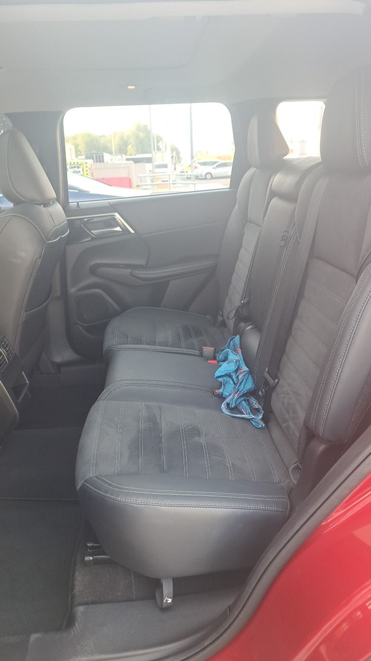 ميتسوبيشي آوتلاندر H/L SYNTHETIC LEATHER SEATS WITH SUNROOF 2.5 | بدون دفعة مقدمة | اختبار القيادة في المنزل