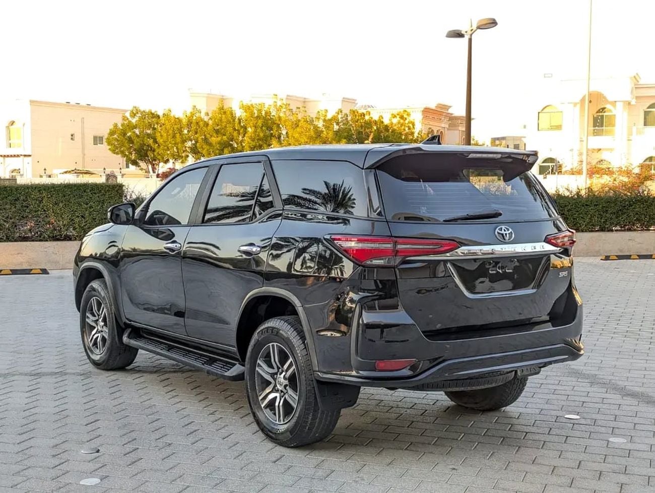 Toyota Fortuner EXR FACELIFTED GCC V4 2.7L IN EXCELLENT CONDITION