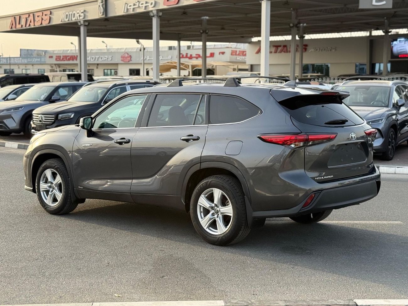 Toyota Highlander AWD Hybrid leather seats Full Option