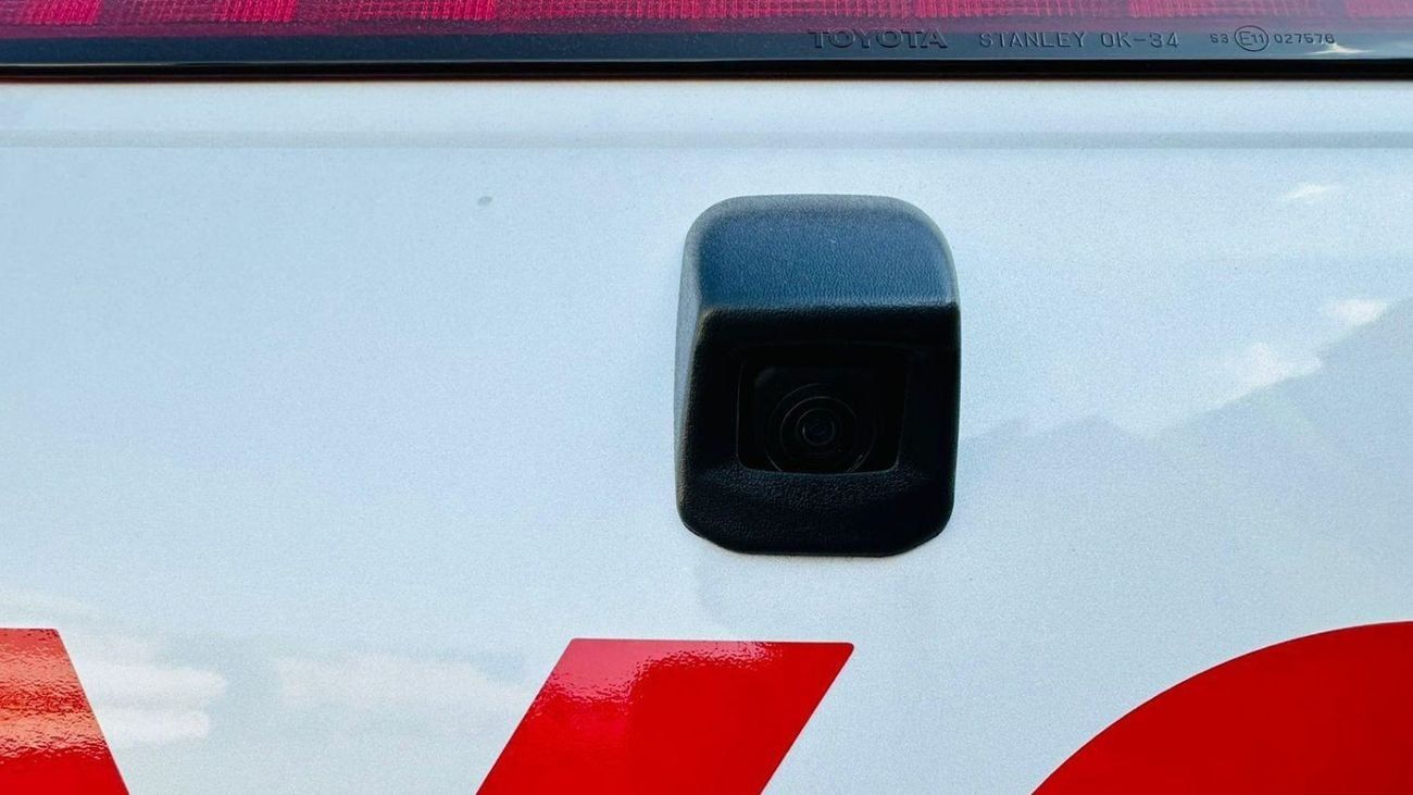 Toyota Hilux SR5 DC 2.7L Petrol 5MT 2025YM Full Option