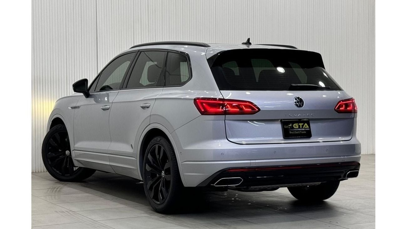 فولكس واجن طوارق 2022 Volkswagen Touareg R-Line Black Edition, Jan 2027 VW Warranty, Full VW Service History, GCC