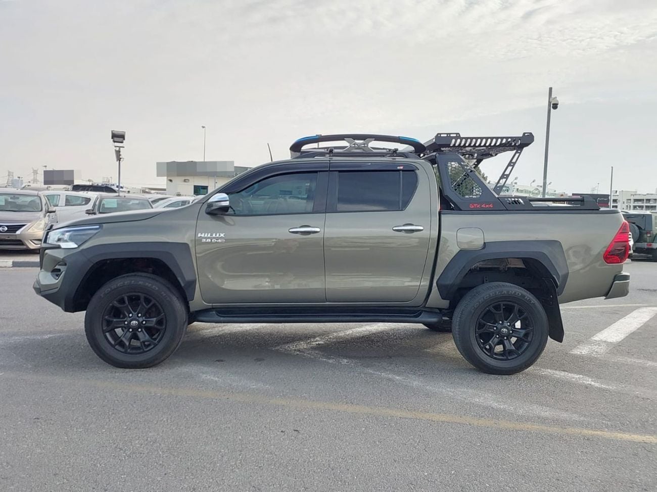 تويوتا هيلوكس GLX TOYOTA HILUX PICKUP RHD 2016 MODEL 2.8 L DIESEL AUTOMATIC(PM79021)