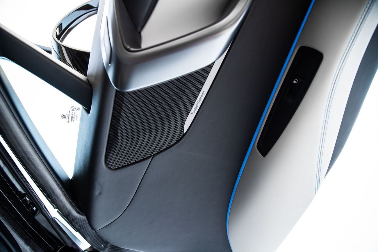 بي أم دبليو i8 Std