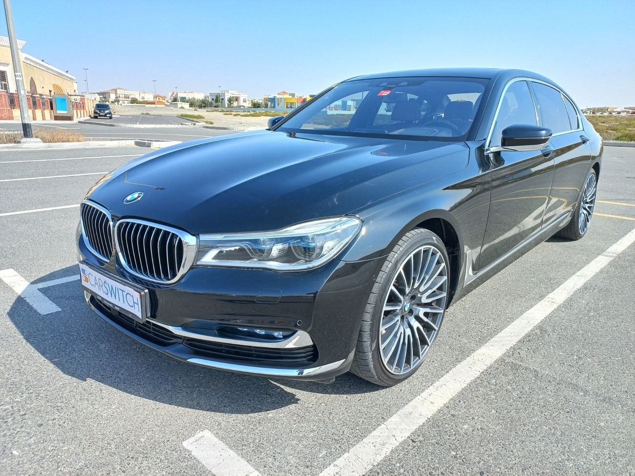 Used BMW 750 750i 2018 for sale in Dubai - 577652