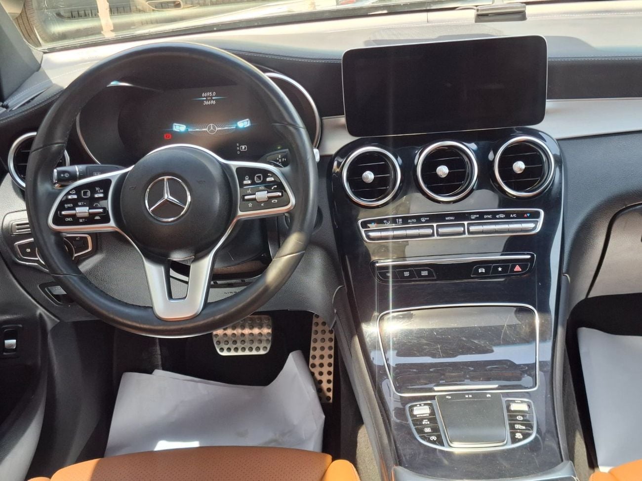 مرسيدس بنز GLC 300 مرسيدس glc200 كوب 2022