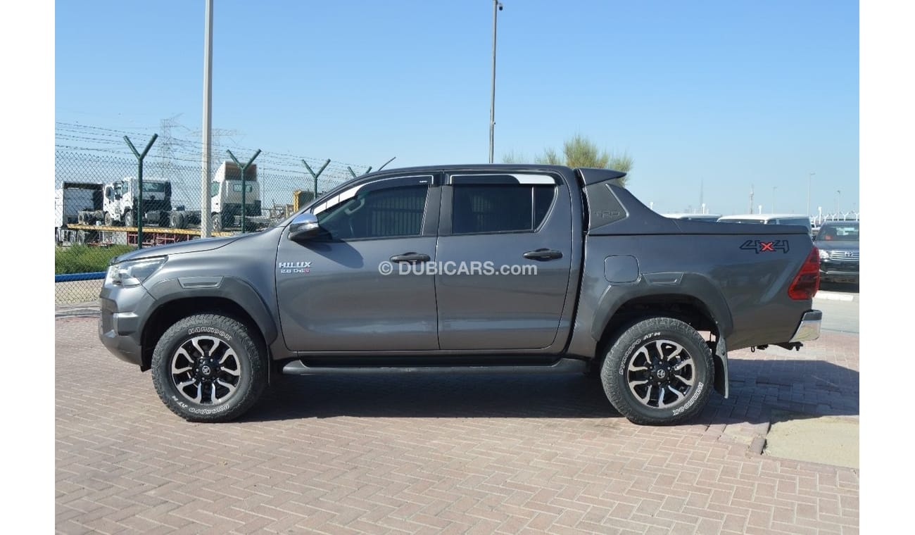 Toyota Hilux SR5 Full option leather seats power seats