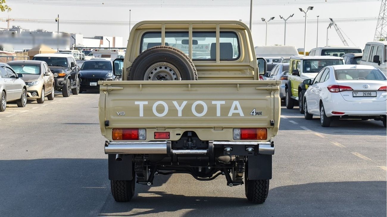 Toyota Land Cruiser Pick Up 4.0L V6 Single Cabin Auto transmission