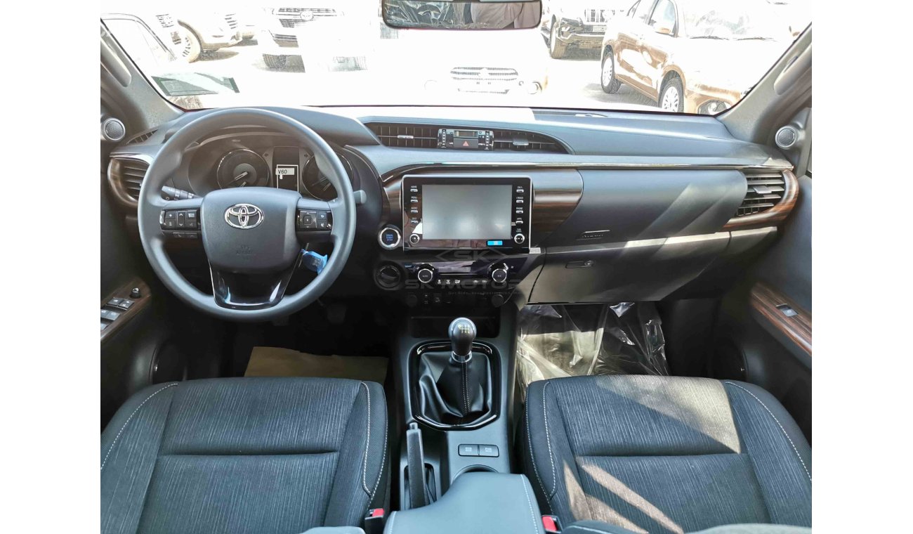 Toyota Hilux 2.8L Diesel, Manual Gear Box, DVD Camera, Parking Sensors (CODE # THAD04)